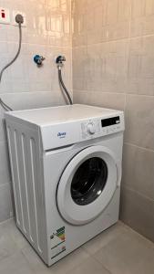 شقق فاخرة خلف فندق مدينة السحاب