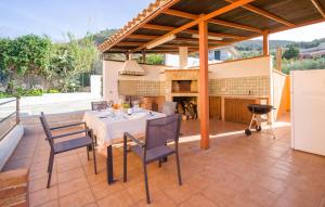 Gorgeous Home In Altavilla Milicia