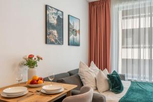 REAL Living by REFA Karlin 408