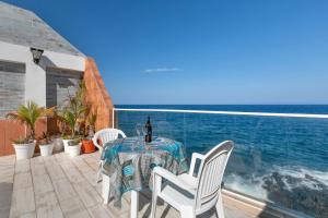 Seaside House With Heated Pool