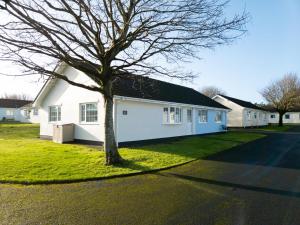 Eddies - 2 Bedroom Chalet – Scurlage