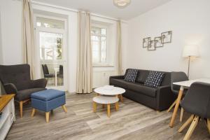 ruhige Lage, Veranda, gratis Nutzung vom AHOI Erlebnisbad - Villa Möwe FeWo 01