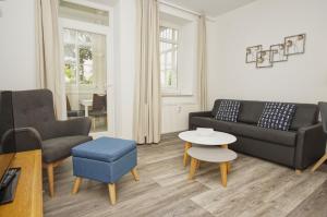 ruhige Lage, Veranda, gratis Nutzung vom AHOI Erlebnisbad - Villa Möwe FeWo 01