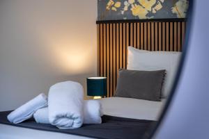 Modern City Centre Townhouse sleeps 10 & Parking