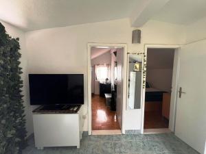 Apartment Dolce Vita - 40 m to the sea & Beach-sleeps 3