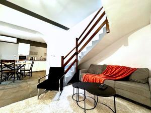 Appartements Le Grey - By BEST KEYS - Maison Duplex Moderne - Entierement Climatise - Centre Ville - Smart TV - Machine a Cafe Nespresso - WiFi Fibre - Check-in Autonome - Parking Gratuit a Proximite : photos des chambres