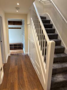 Stylish 2 bed Apartment - Walk to Addenbrookes