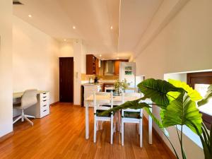 Bonito apartamento cerca de la Plaza de la Virgen