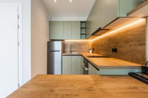 Blue Horizon Apartment - Balcony & Seaview