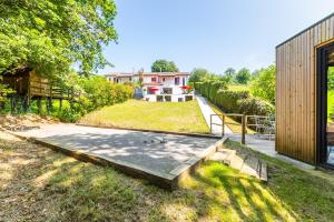 Maisons de vacances Villa Basoa - Villa avec piscine a 10 min plages : photos des chambres