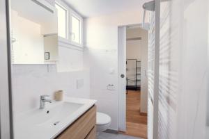 Appartements L-essentiel, calme et climatise - Acces autonome : photos des chambres