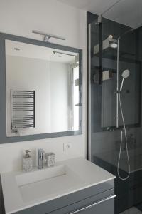 Appartements Rez de jardin d-exception sur les hauteurs de Nice : photos des chambres