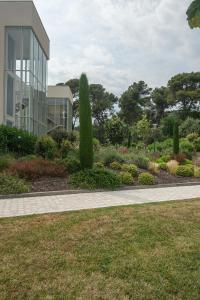 Appartements Rez de jardin d-exception sur les hauteurs de Nice : photos des chambres