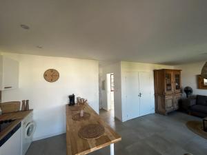 Appartement de vacances au calme absolu, vue mer.