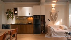 HN Homes - Căn hộ 2 phòng ngủ đầy đủ nội thất, view sông đường Hoàng Sa, Quận 1