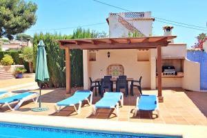 Emilia - holiday home with ocean view and private pool in Benissa