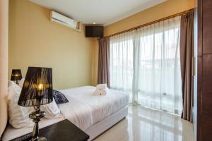 The Ville Jomtien Pool Villa