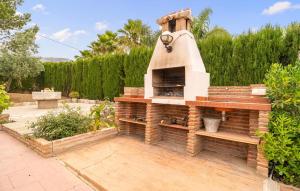 Awesome Home In Periana