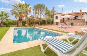 Awesome Home In Periana