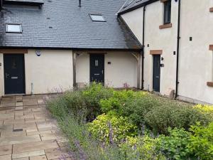 Tarn End Cottage 8, Talkin Tarn, Brampton