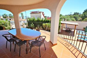 Emilia - holiday home with ocean view and private pool in Benissa