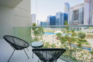 Bnbeyonds Serene Poolside Bliss
