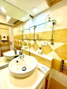 AZUR Appartement avec vue sur lîle de Port Cros