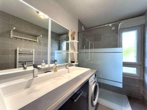 Appartements Appartement 3 pieces avec jardin privatif - La Baule Centre - FR-1-245-102 : photos des chambres