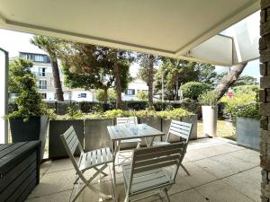 Appartements Appartement 3 pieces avec jardin privatif - La Baule Centre - FR-1-245-102 : photos des chambres
