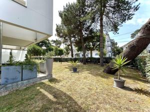 Appartements Appartement 3 pieces avec jardin privatif - La Baule Centre - FR-1-245-102 : photos des chambres