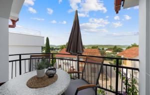 1 Bedroom Amazing Apartment In Pirovac