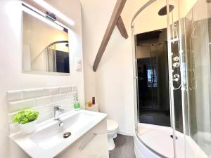 Appartements Studio Oslo I Charme poutres et tres confort I hypercentre : photos des chambres