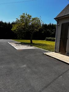 Maisons de vacances Maison - Reville avec son boulodrome ! : photos des chambres