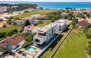 Gorgeous Home In Petrcane With Sauna 