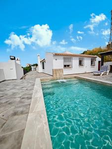 Casa Rural Martín - 4hvězdičkové hotely ve městě Canillas de Aceituno