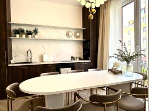 Świdnicka Apartment - 200m Main Square - Self Check-In 20h