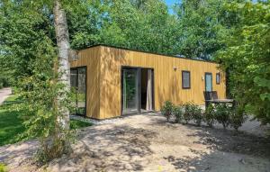 2 Bedroom Awesome Home In Oosterwolde