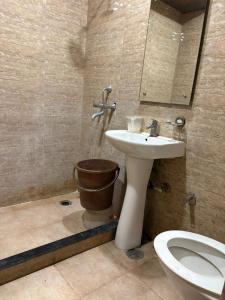 Azaad lifestyle 10 meters from bus stand