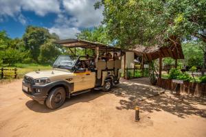 Thornhill Safari Lodge