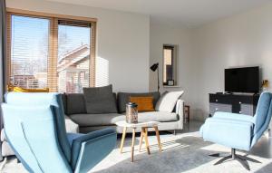 Stunning Home In Idskenhuizen - With Wifi