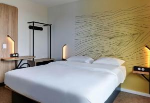 Hotels B&B HOTEL Besancon Valentin : photos des chambres