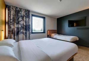 Hotels B&B HOTEL Besancon Valentin : Chambre Quadruple