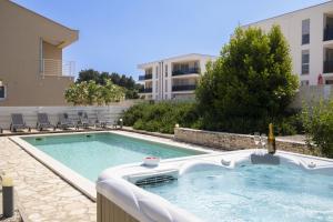 Villa Donna - holiday house for relaxation with pool, sauna, jacuzzi & biliards, Ližnjan - Istra