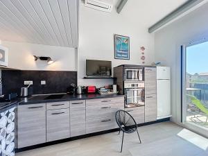 Appartement à 100m plage avec parking et climatisation pour 4 - FR-1-770-45