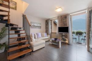 Luxury Lakefront Maisonette