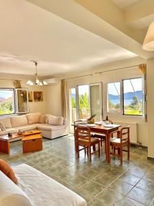 Kates Place Apartment, 5 walk from the beach