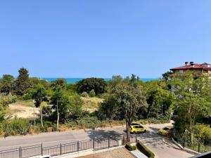 Sea View Apartment in Aurora Complex, Steps from the Beach
