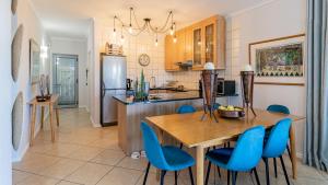 African Sky Beachside Escape in Big Bay , 3 Bedroom Ground Floor Apartment