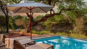 Nomads Den Safari Villas - Heated Pools and Riverbed views