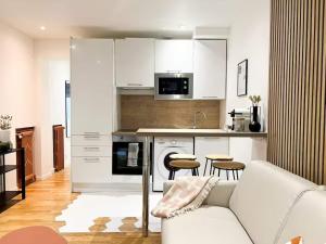 Celine 16 Paris Lumière 2 Bedroom by Eiffel Tower